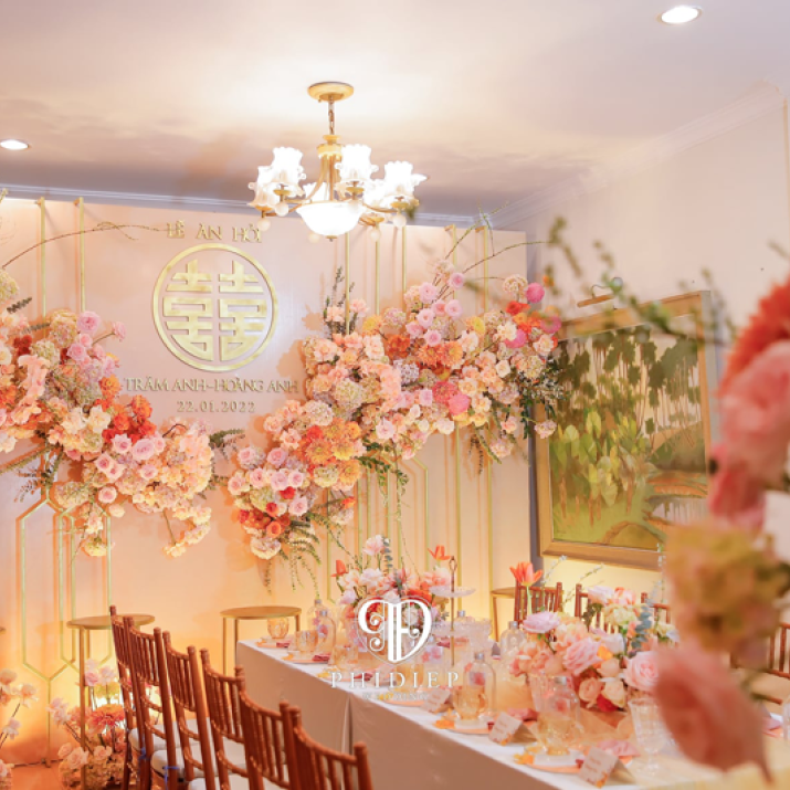 Wedding Planner Tạo Kiểu Bàn Đám Cưới Như Thế Nào?             