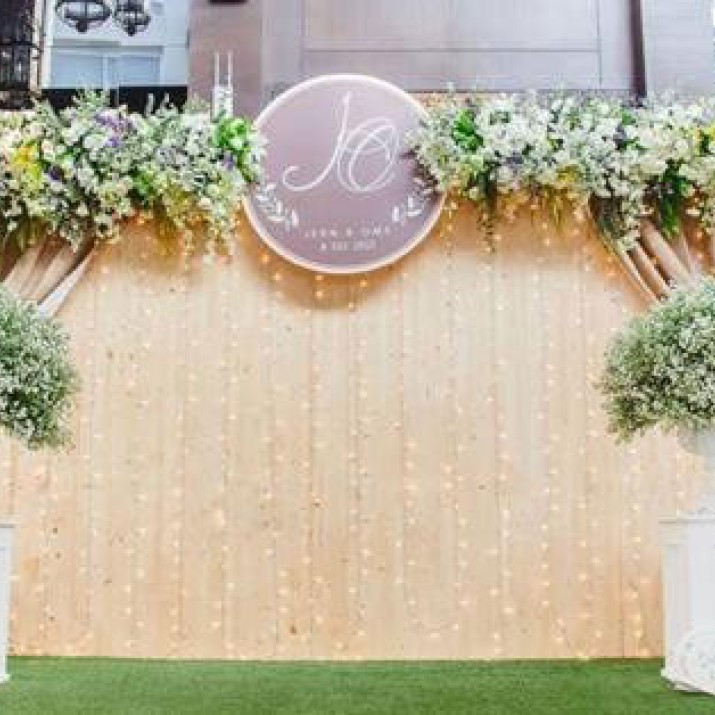 [Chia Sẻ] Những Mẫu Phông Rèm Đám Cưới Mới Nhất 2020                