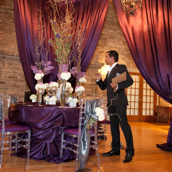 Nỗi Niềm Những Người Tổ Chức Tiệc Cưới                 