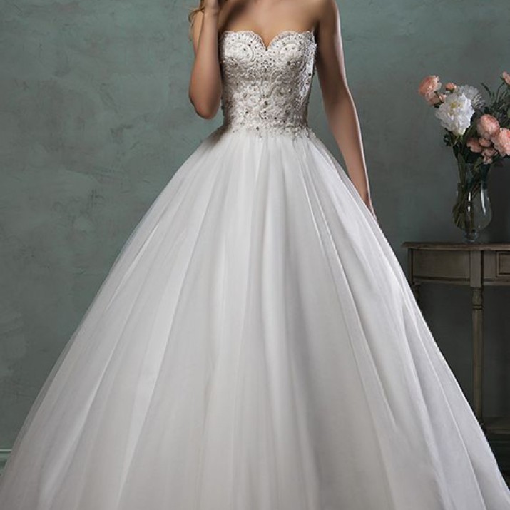 Những Bài Tập Thể Dục Giúp Giữ Dáng Theo Từng Loại Mẫu Váy Cưới                      