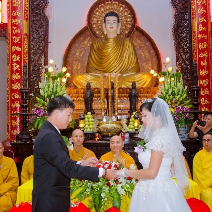Nét Đẹp Văn Hóa Việt: Đám Cưới Nơi Cửa Phật                 