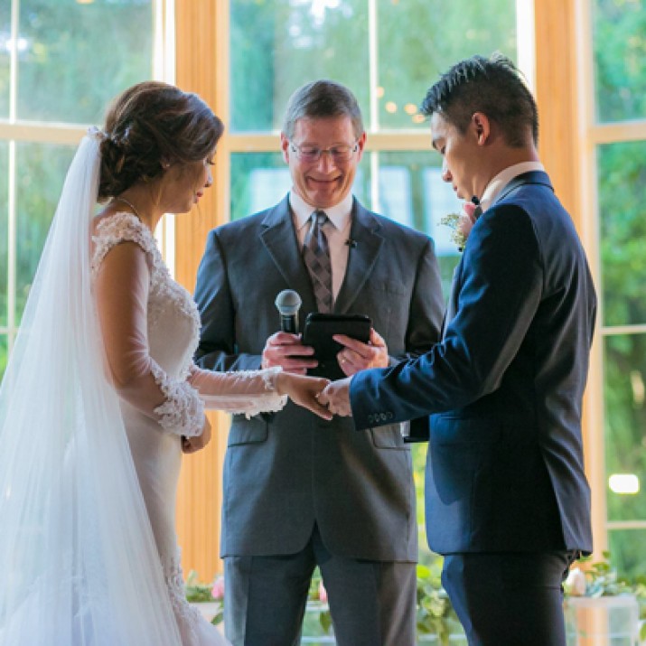 Đám Cưới Trong Lâu Đài Nguy Nga Tại Mỹ Của Cô Gái Việt                 