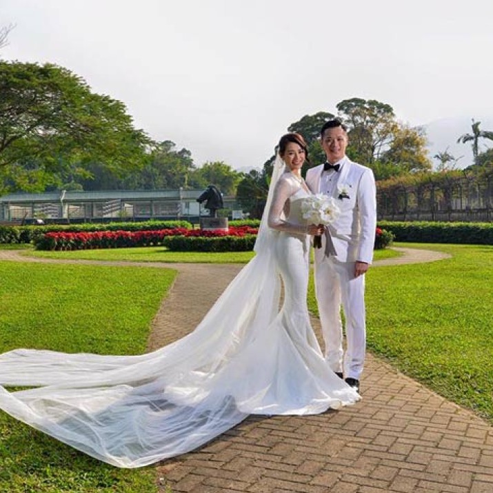 Đám Cưới Sang Trọng Của Ngôi Sao Hồng Công Hồng Hạnh Nhi                