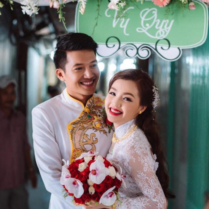 Lễ Rước Dâu Hoành Tráng Của Cặp Đôi Sao Việt Quang Tuấn Và Linh Phi                  