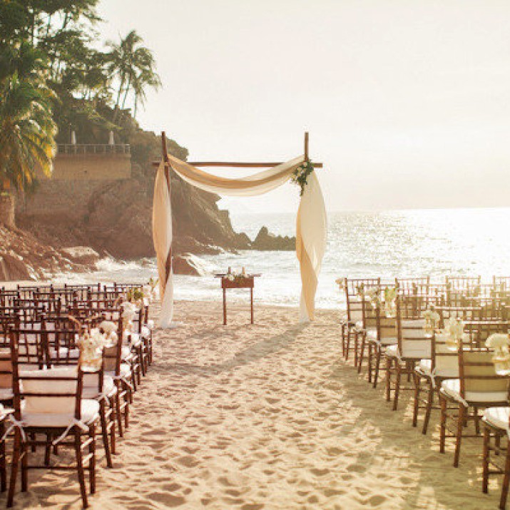 Bí Quyết Tiết Kiệm Chi Phí Cho Đám Cưới            