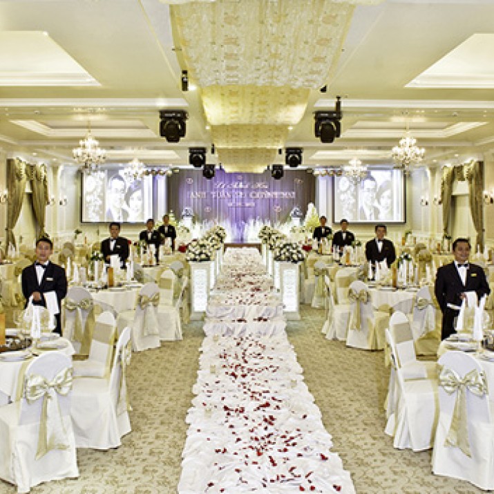 Những Lưu Ý Khi Lựa Chọn Nhà Hàng Tổ Chức Đám Cưới                  