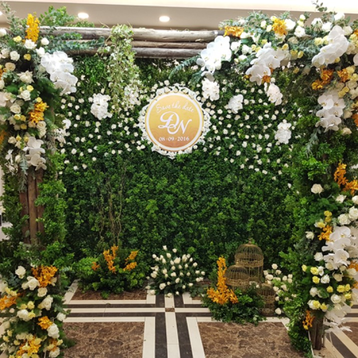 Đẹp Ấn Tượng Đám Cưới Trang Trí Từ Hoa Lá Mùa Thu                 
