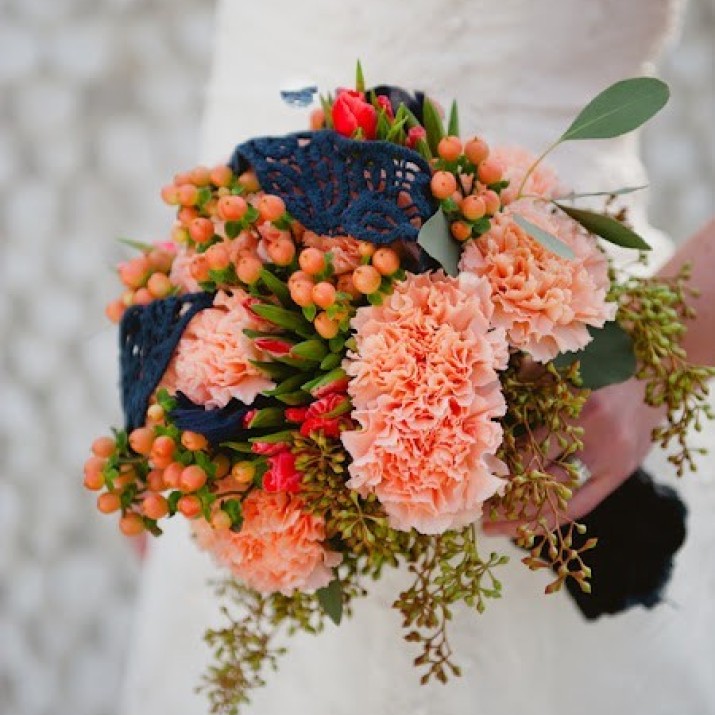 Chọn Hoa Cầm Tay Cô Dâu Từ Cẩm Chướng Thể Hiện Tình Yêu                  