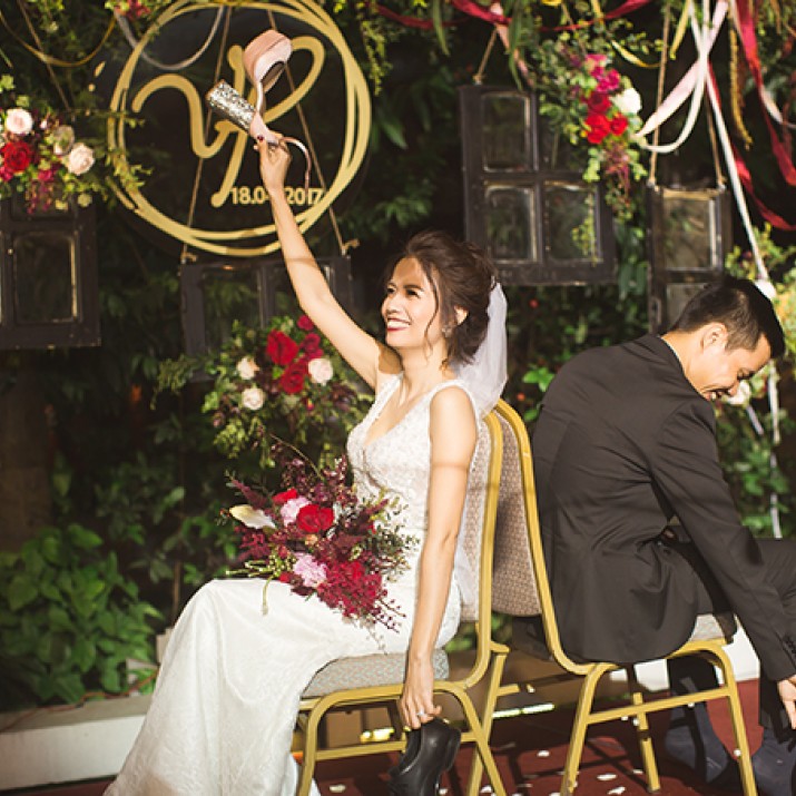 Đám Cưới Nhà Vườn Tông Đỏ Burgundy Của Cặp Doanh Nhân Hà Thành                   