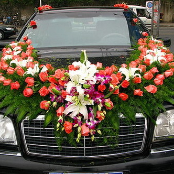 Kinh Nghiệm Lựa Chọn Mẫu Hoa Trang Trí Xe Cưới           
