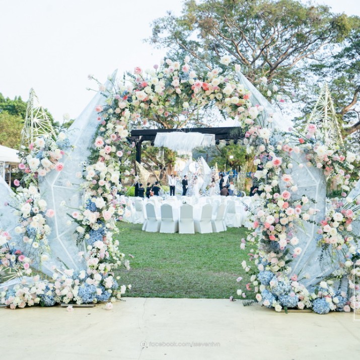 Những Ý Tưởng Trang Trí Tiệc Cưới Ngoài Trời Tuyệt Vời                  