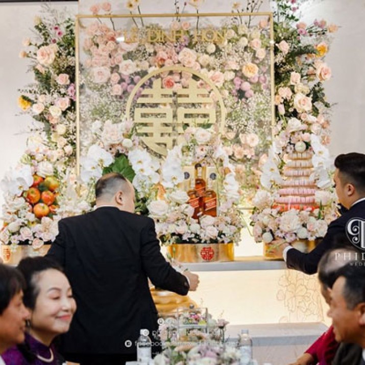 Trang Trí Đám Hỏi Tại Nhà Đơn Giản        