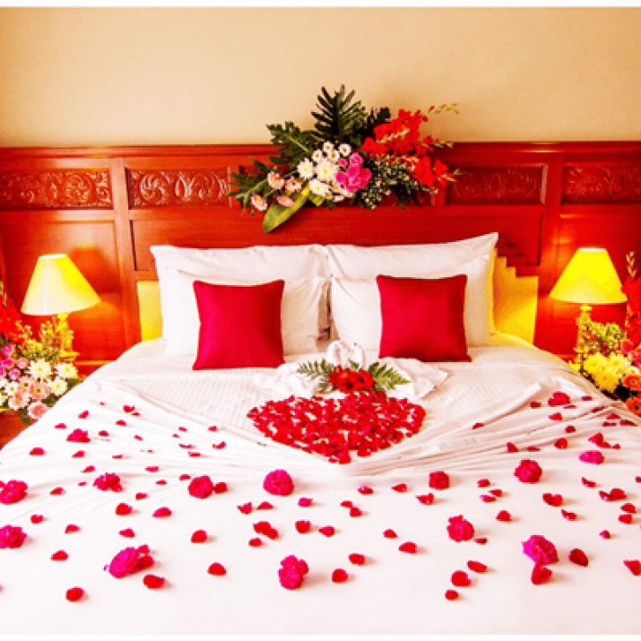 Những Mẫu Trang Trí Phòng Cưới Bằng Hoa Tươi Đẹp Nhất                 