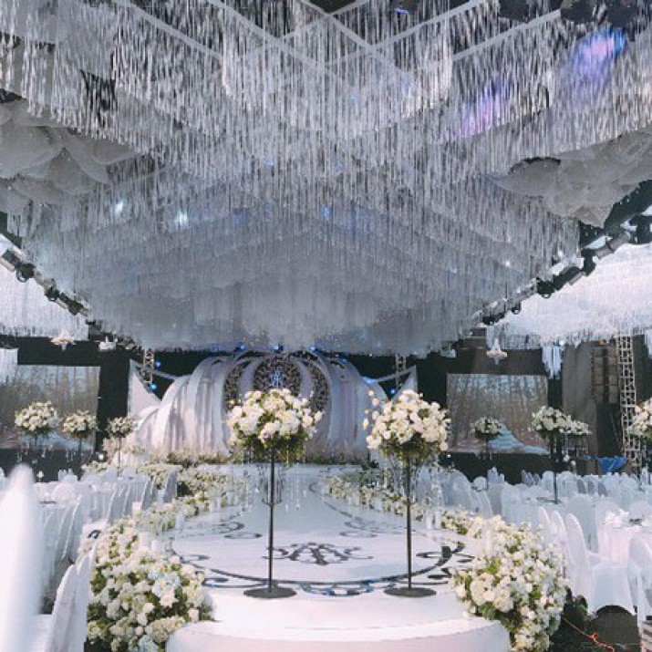 Khám Phá Những Chất Liệu Trang Trí Tiệc Cưới Lộng Lẫy                 
