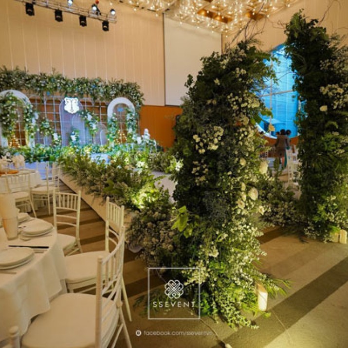 Dịch Vụ Trang Trí Tiệc Cưới Tại Nhà Hàng             