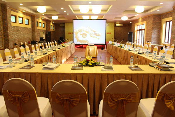 cho thuê bàn ghế banquet