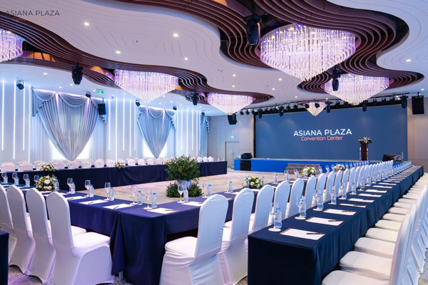 tổ chức hội nghị khách hàng