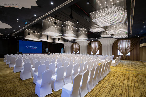 tổ chức hội nghị khách hàng