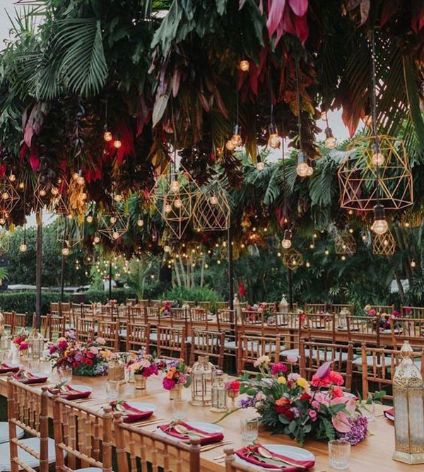 Trang trí hôn lễ ngoài trời đẹp