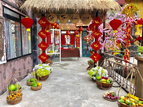 trang trí tết trung tâm thương mại