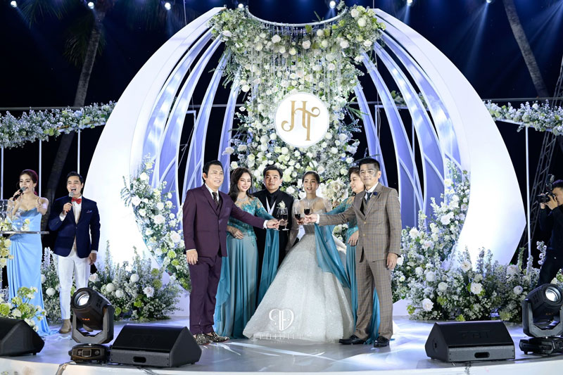 CẶP ĐÔI ĐÃ SẴN SÀNG ĐỂ TỔ CHỨC ĐÁM CƯỚI CỦA MÌNH?