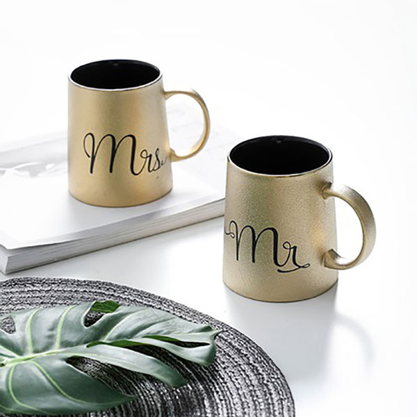 cốc đôi quà mừng đám cưới ý nghĩa