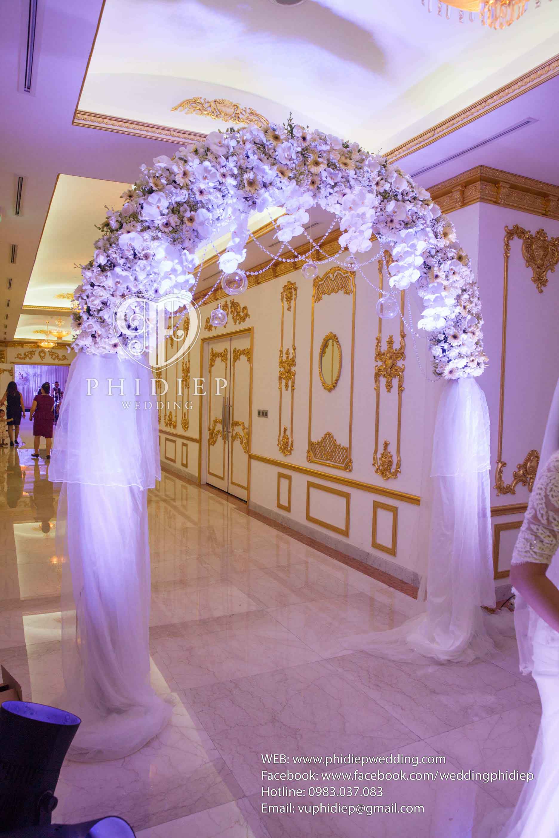Cho thuê cổng hoa cưới đẹp