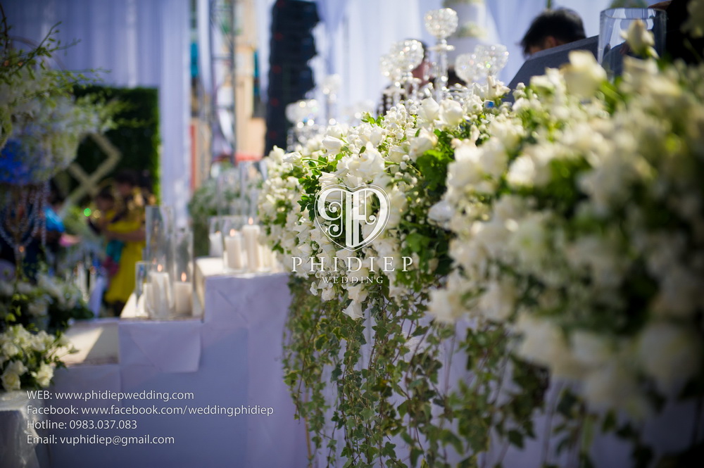 Đám cưới đại gia gà vàng nhà 300 tỷ