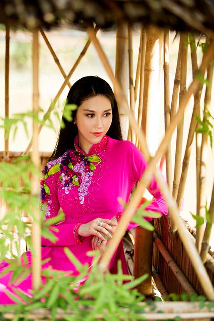 hoa-hau-vu-thu-khoe-dang-cung-ao-dai-2