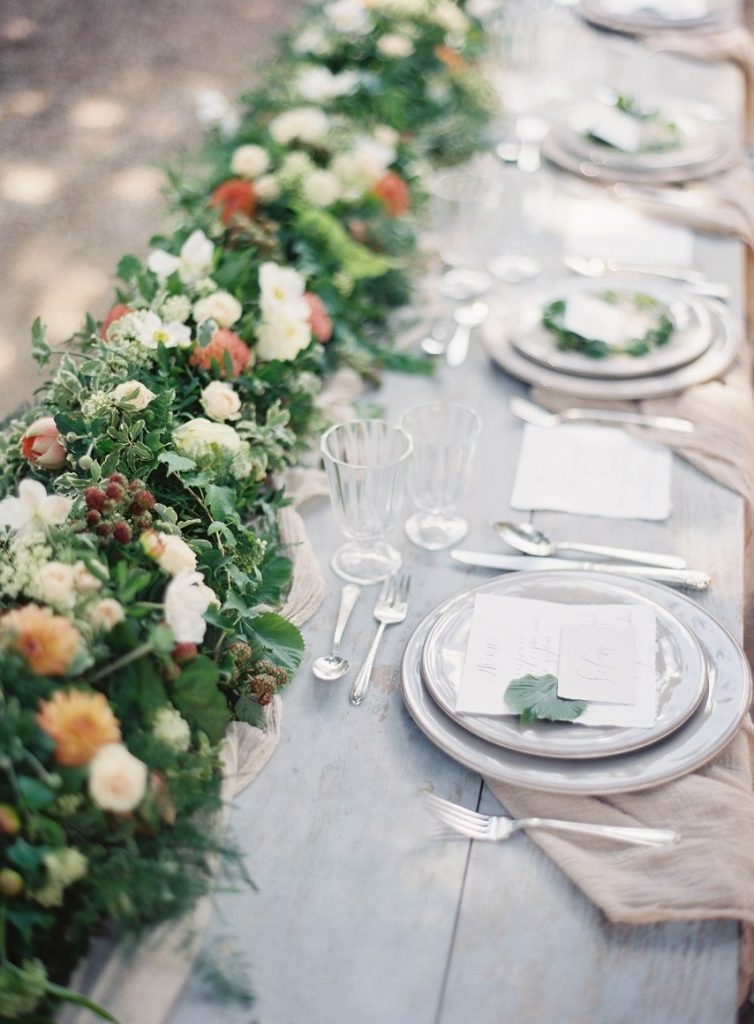 trang-tri-ban-tiec-cuoi-hoa-co-mua-he-7