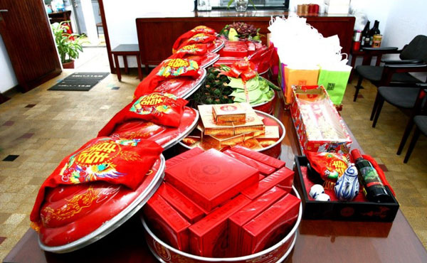 mâm tráp ăn hỏi hiện đại