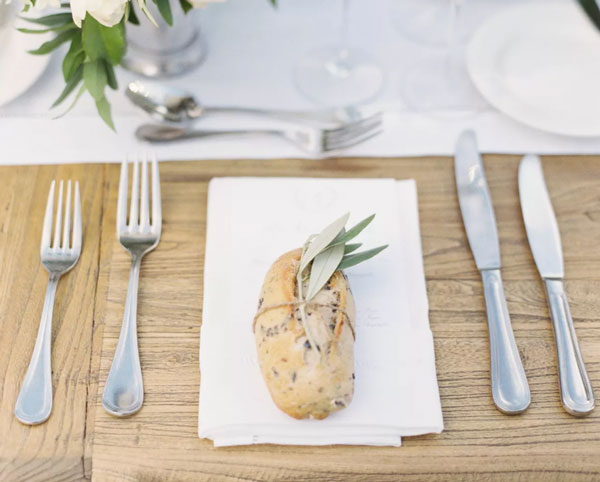 Phụ kiện trang trí tiệc cưới cơ bản