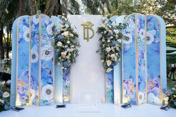 Trang trí backdrop chụp hình cưới